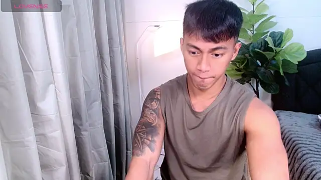 PinooyMilker Show Webcam