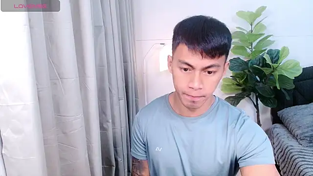 PinooyMilker Show Webcam