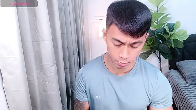 PinooyMilker Show Webcam