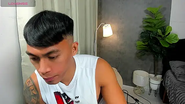 PinooyMilker 在線直播表演