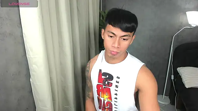 PinooyMilker Show Webcam