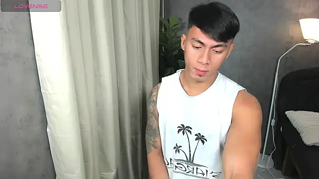 PinooyMilker Show Webcam