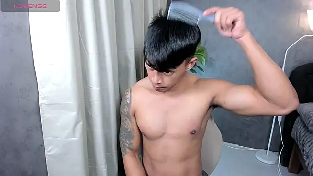 PinooyMilker 在線直  播表演