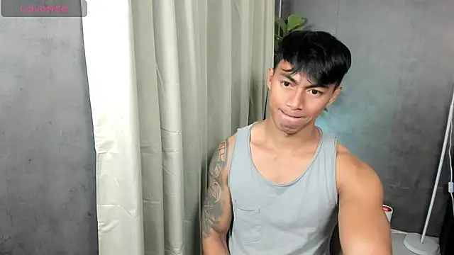 PinooyMilker 网络视讯表演