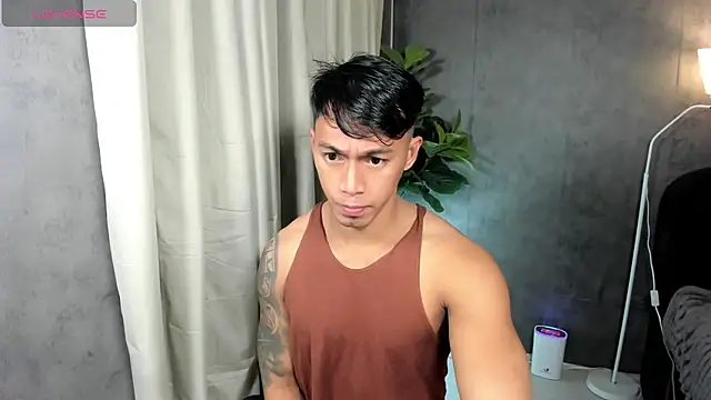PinooyMilker's Webcam Show