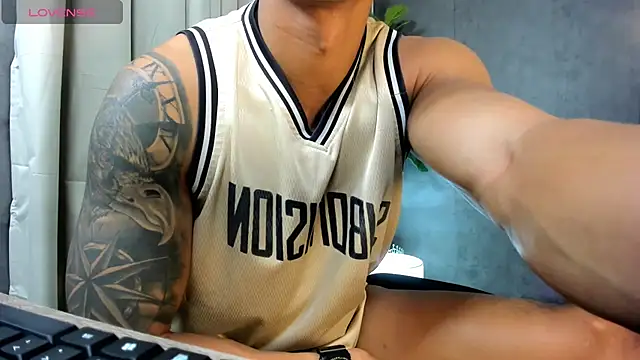 PinooyMilker Webcam show