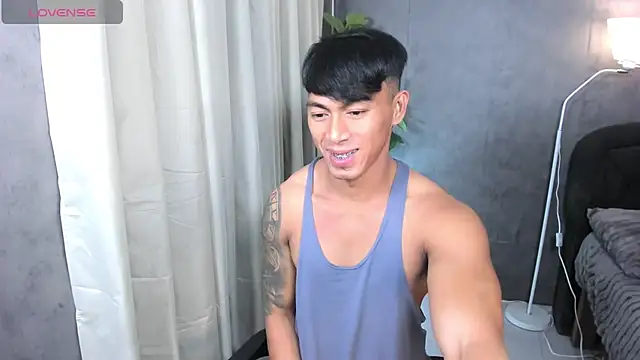 PinooyMilker Show Webcam