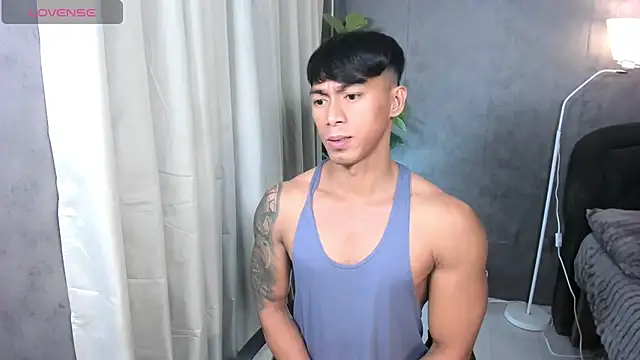 PinooyMilker – webcam-show
