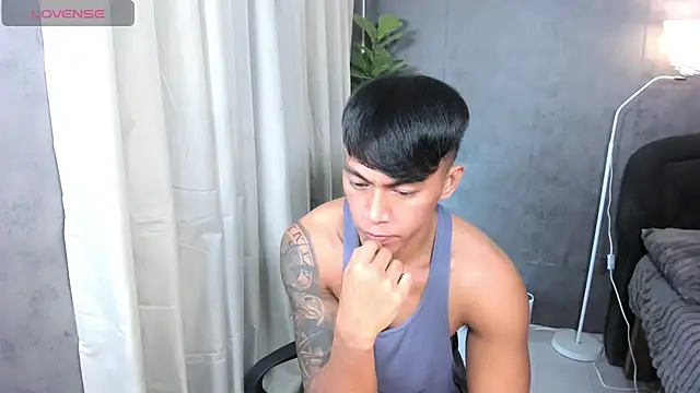 PinooyMilker Show Webcam