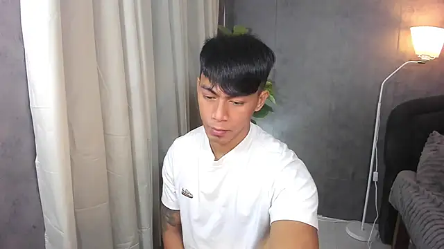 PinooyMilker Webcam Show