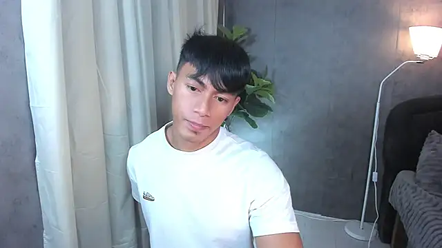 PinooyMilker Webcam-Show