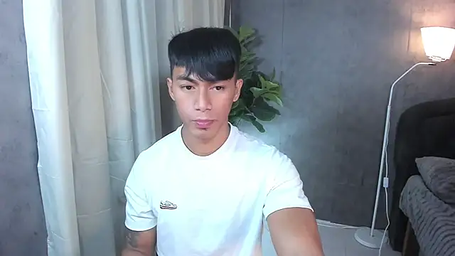 PinooyMilker Webcam show