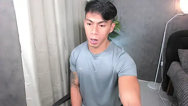 PinooyMilker Webcam Show