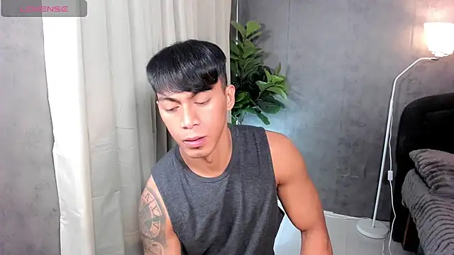 PinooyMilker Webcam show