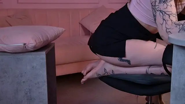 AliceLids' Live XXX Chat