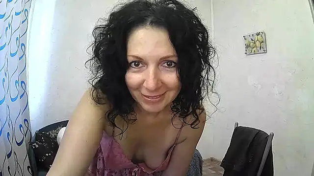 צ'אט XXX בשידור חי של ValleriWind