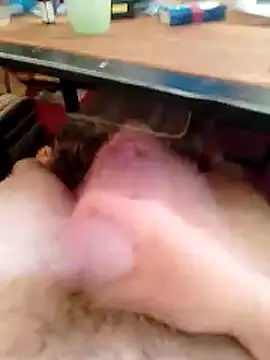 chrisdic27 Show in webcam