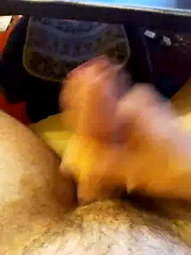 chrisdic27's Webcam Show