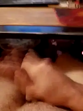chrisdic27's Webcam Show