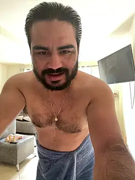 Show modela MichaelBear_21 na web-kameri
