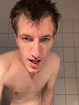 Show de 420Boy18cm na webcam