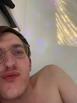 Вебкам-шоу 420Boy18cm