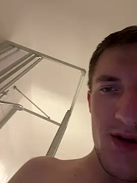 420Boy18cm webkamerás műsora