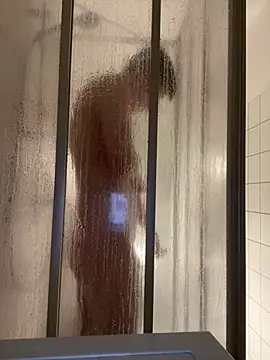 Pokazy przed kamerką – 420Boy18cm