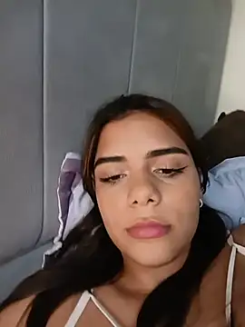 Chat +18 de roxxy9234 ao vivo