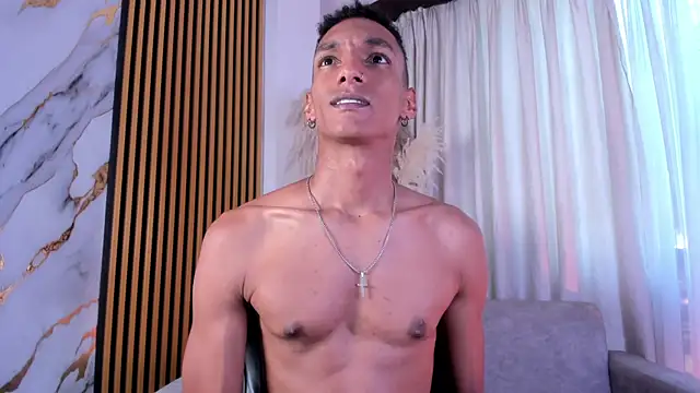 JulienSaint Show Webcam