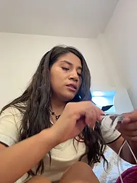 Catalina16_'s Live Chat Room
