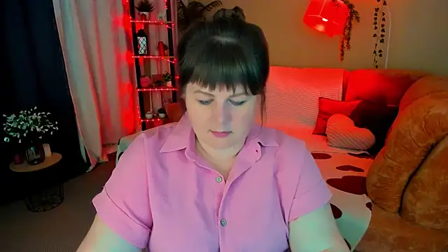 CrystaalStaar's Live XXX Chat