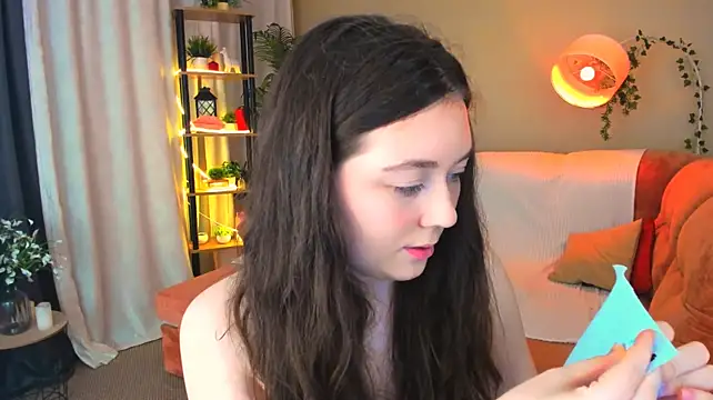 AlluringLookk Adlı Modelin Canlı XXX Sohbeti