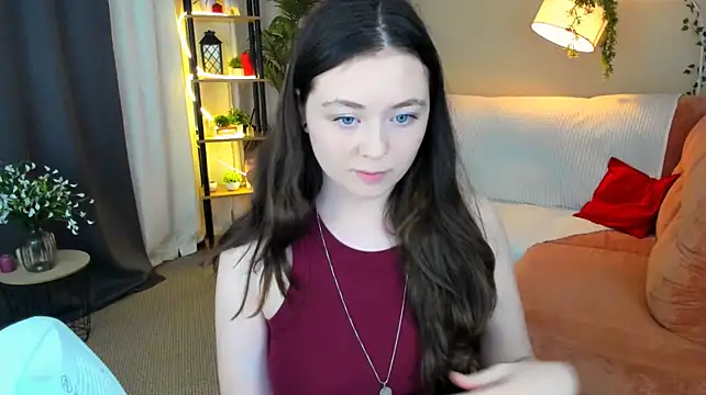 AlluringLookk's Webcam Show