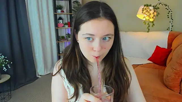 AlluringLookk Webcamshow
