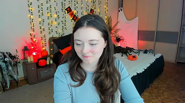AlluringLookk Webcam show