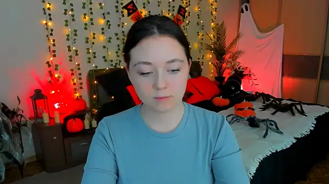 AlluringLookk webcam show