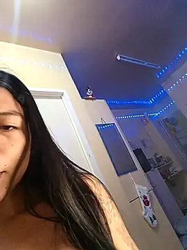 yumi_yum Show in webcam