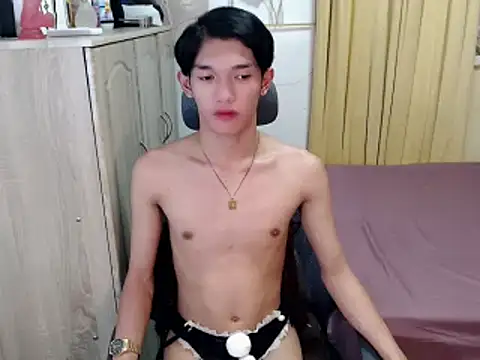 urasian_john18 Pertunjukan Webcam