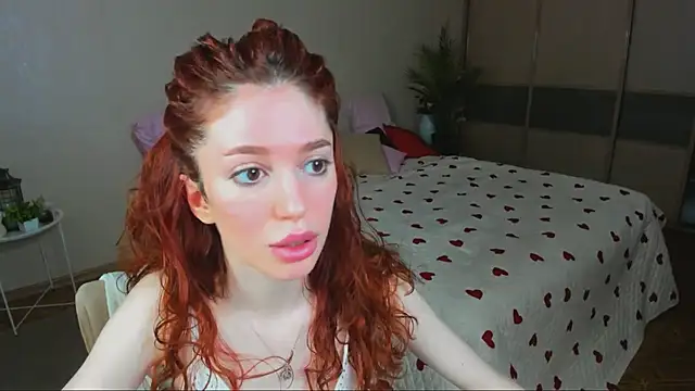 ChristinaConteeree webcam show