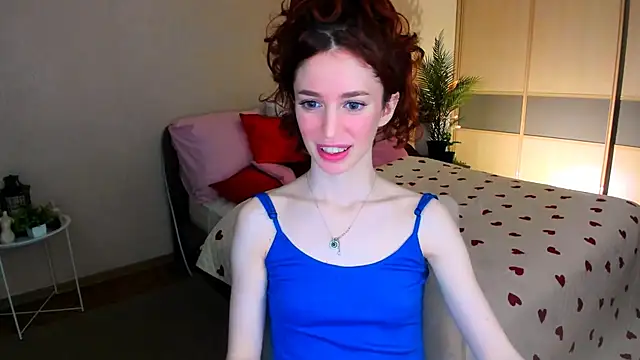ChristinaConteeree's Live XXX Chat
