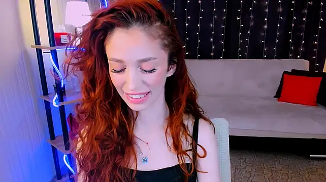 ChristinaConteeree Adlı Modelin Canlı XXX Sohbeti