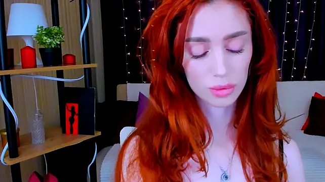 ChristinaConteeree: вебкам-шоу