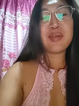Romantic_Sabrina Pertunjukan Webcam