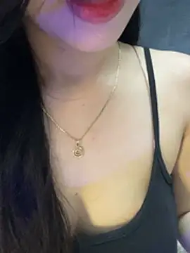 -Maya-0102 Pertunjukan Webcam