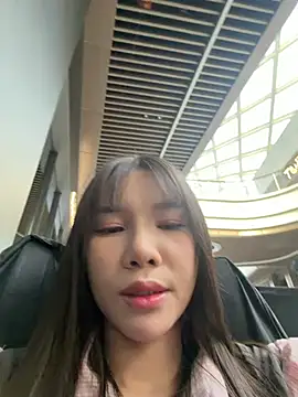Fire-18's Live XXX Chat