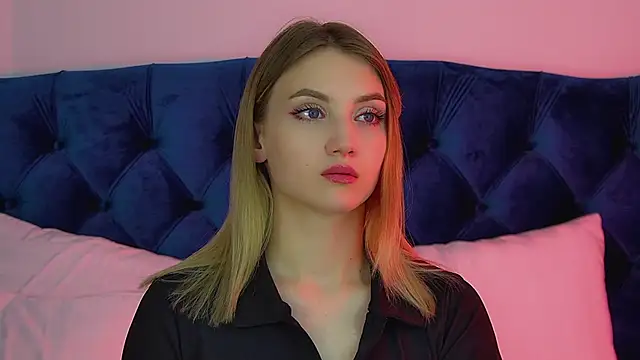 StacyEvances' Live XXX Chat
