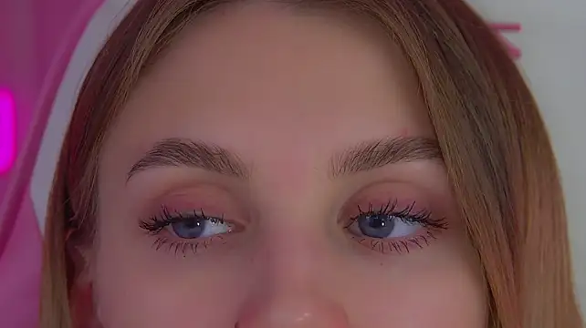 StacyEvances' Live XXX Chat