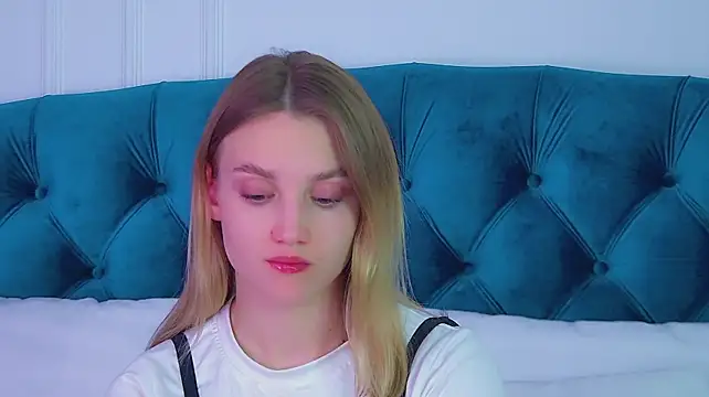 StacyEvances' Live XXX Chat