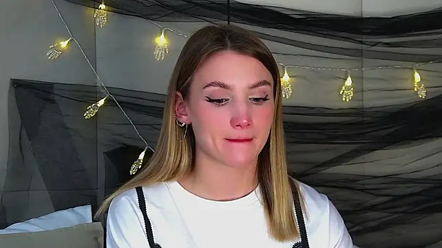 دردشة StacyEvances الجنسية المباشرة